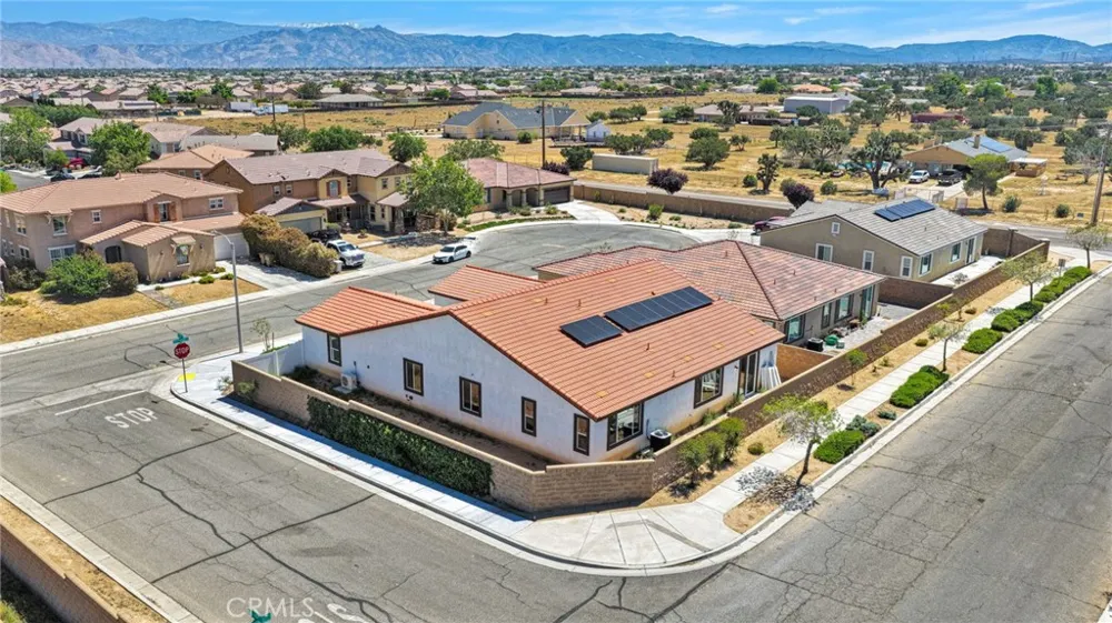 8534 Stockton Avenue Hesperia, CA 92344