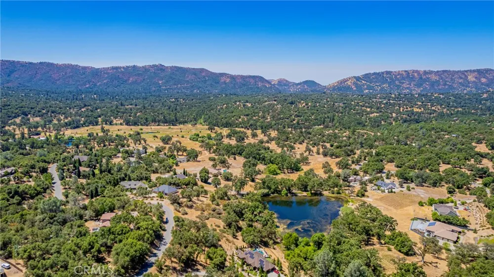 16 Lulniu Ahwahnee, CA 93601