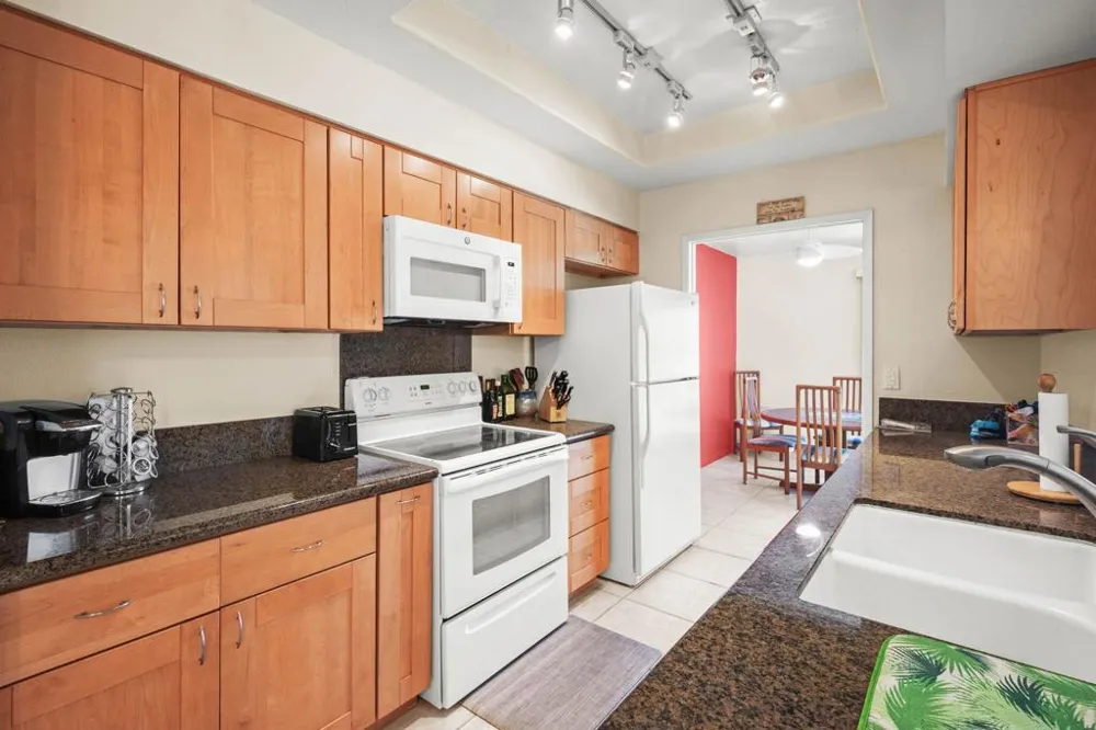 68390 Calle Barcelona Cathedral City, CA 92234