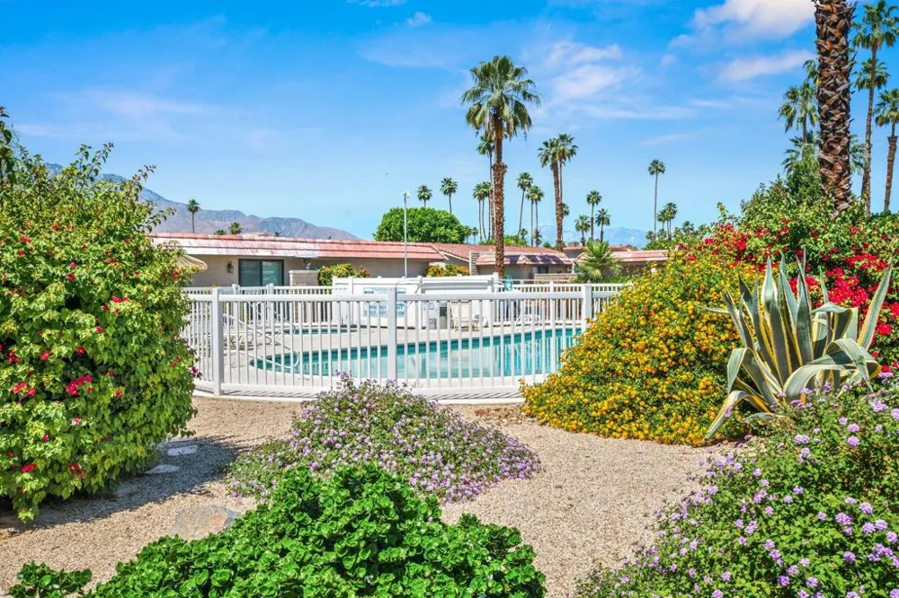 68390 Calle Barcelona Cathedral City, CA 92234