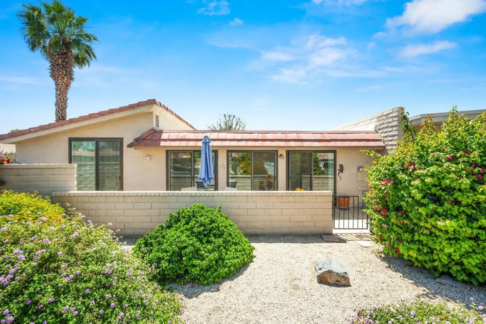68390 Calle Barcelona Cathedral City, CA 92234