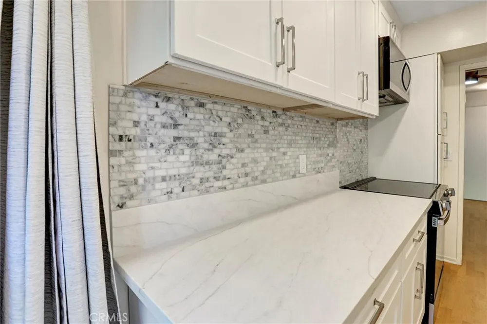 1301 S Atlantic Boulevard #425B Monterey Park, CA 91754