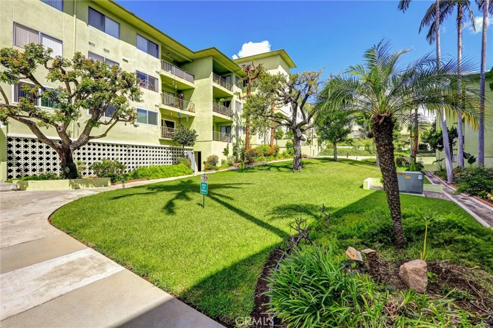 1301 S Atlantic Boulevard #425B Monterey Park, CA 91754