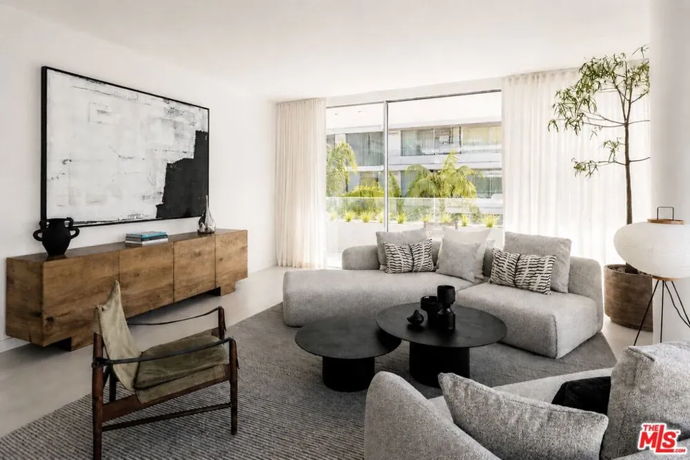 9200 Wilshire Blvd #201W Beverly Hills, CA 90212
