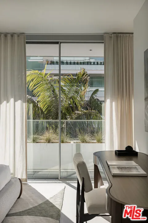 9200 Wilshire Blvd #201W Beverly Hills, CA 90212