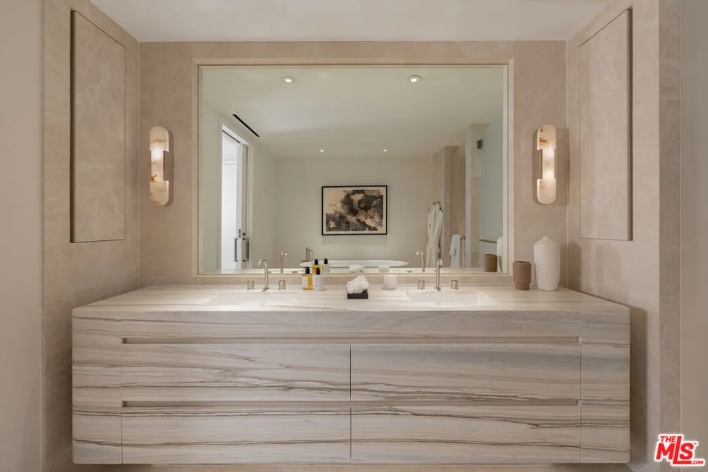 9200 Wilshire Blvd #201W Beverly Hills, CA 90212