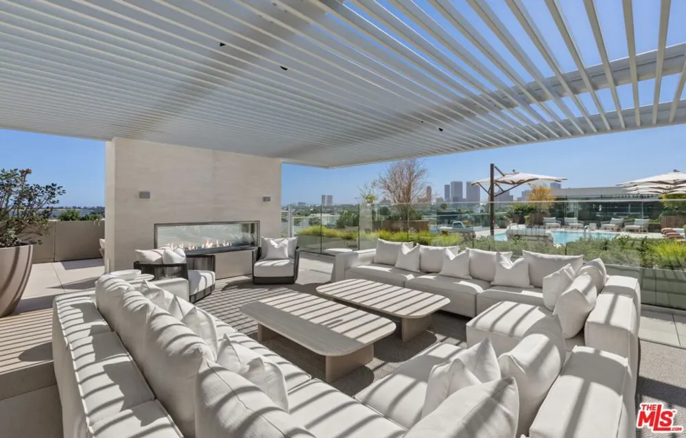 9200 Wilshire Blvd #201W Beverly Hills, CA 90212