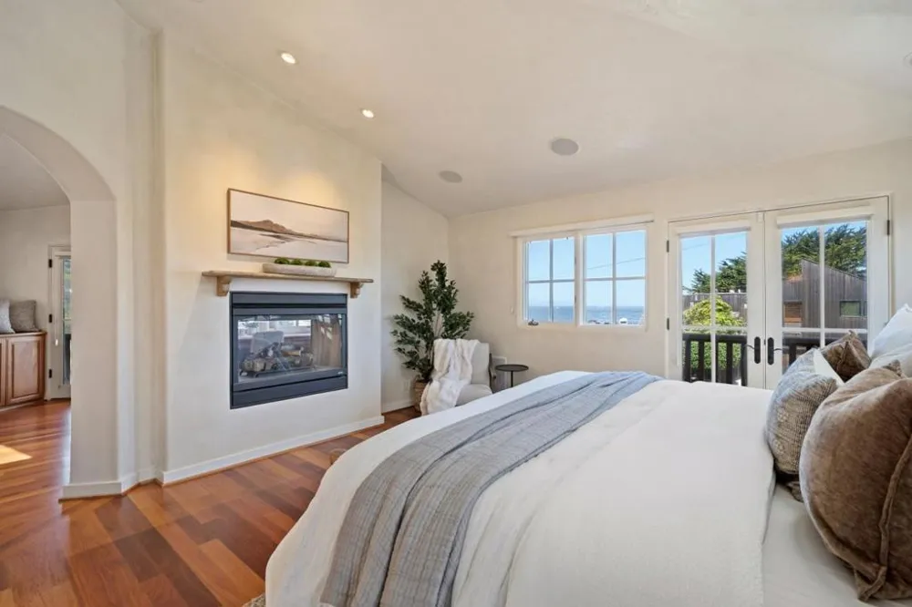 1273 Surf Avenue Pacific Grove, CA 93950