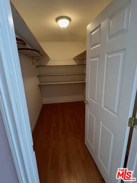 17355 Lemac Street Northridge, CA 91325