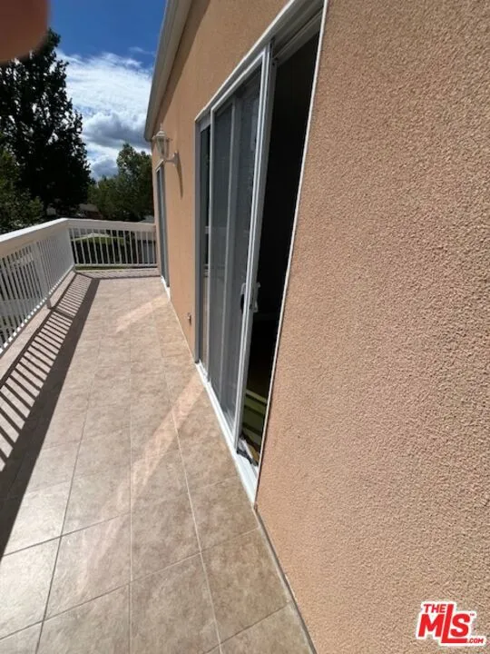 17355 Lemac Street Northridge, CA 91325