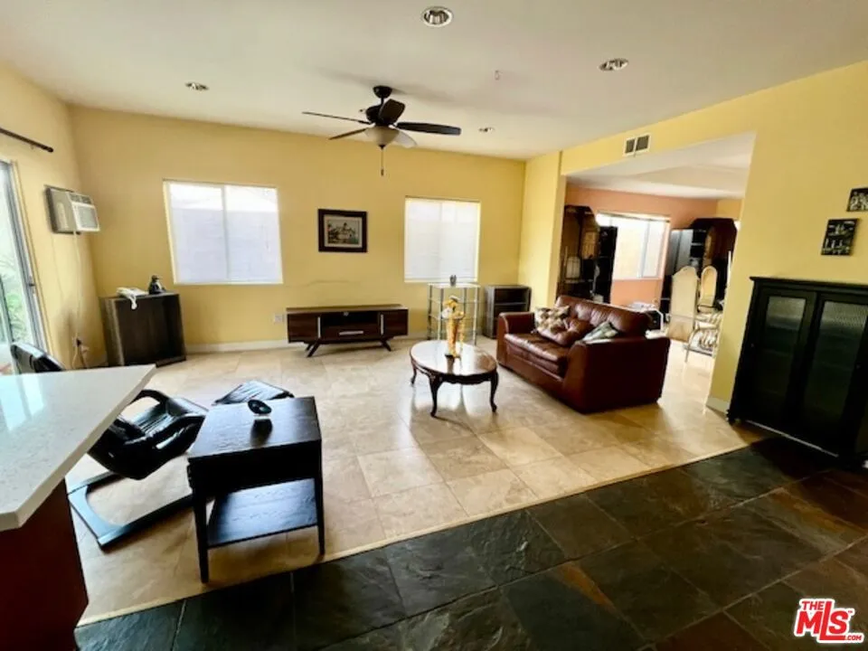 17355 Lemac Street Northridge, CA 91325