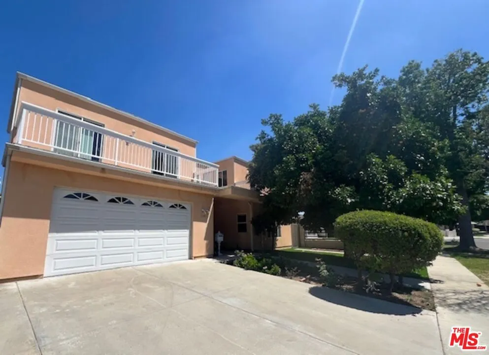 17355 Lemac Street Northridge, CA 91325