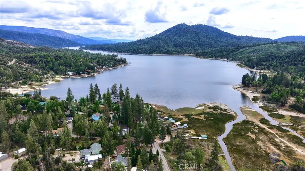 53213 Road 432 Bass Lake, CA 93604