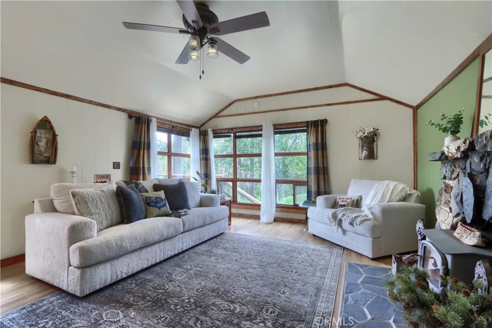53213 Road 432 Bass Lake, CA 93604