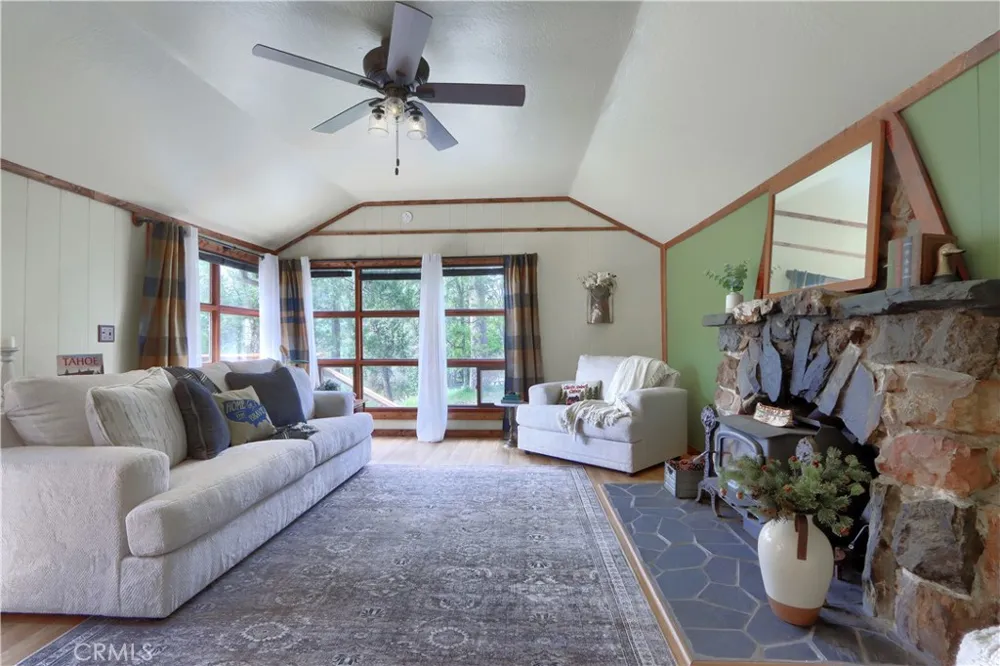 53213 Road 432 Bass Lake, CA 93604