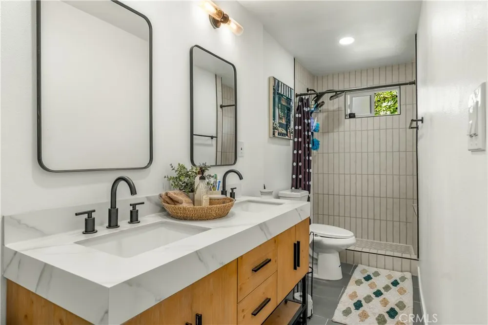 2055 E Nord Compton, CA 90222