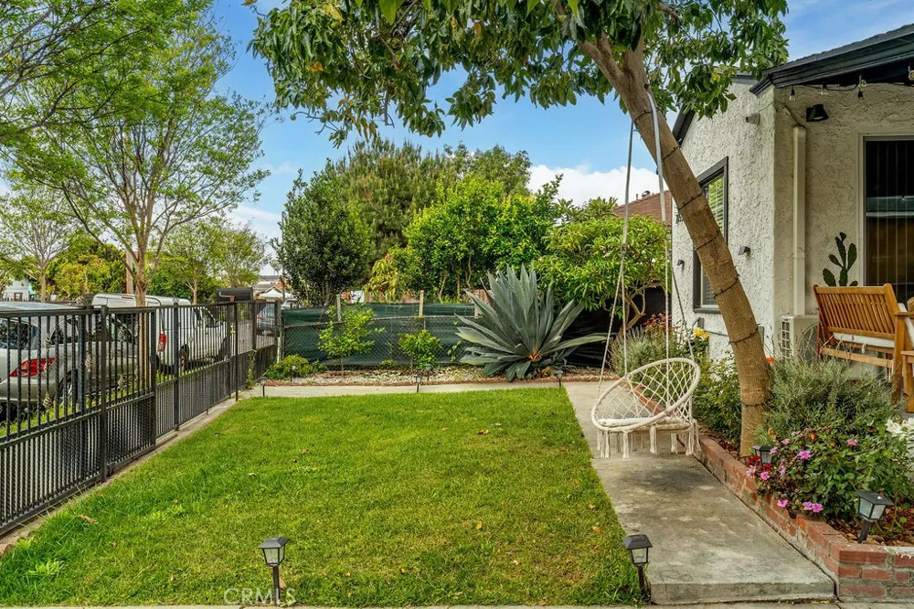 2055 E Nord Compton, CA 90222