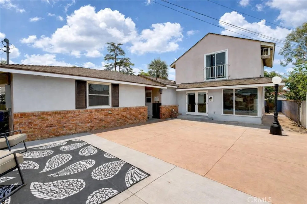 307 11th Azusa, CA 91702
