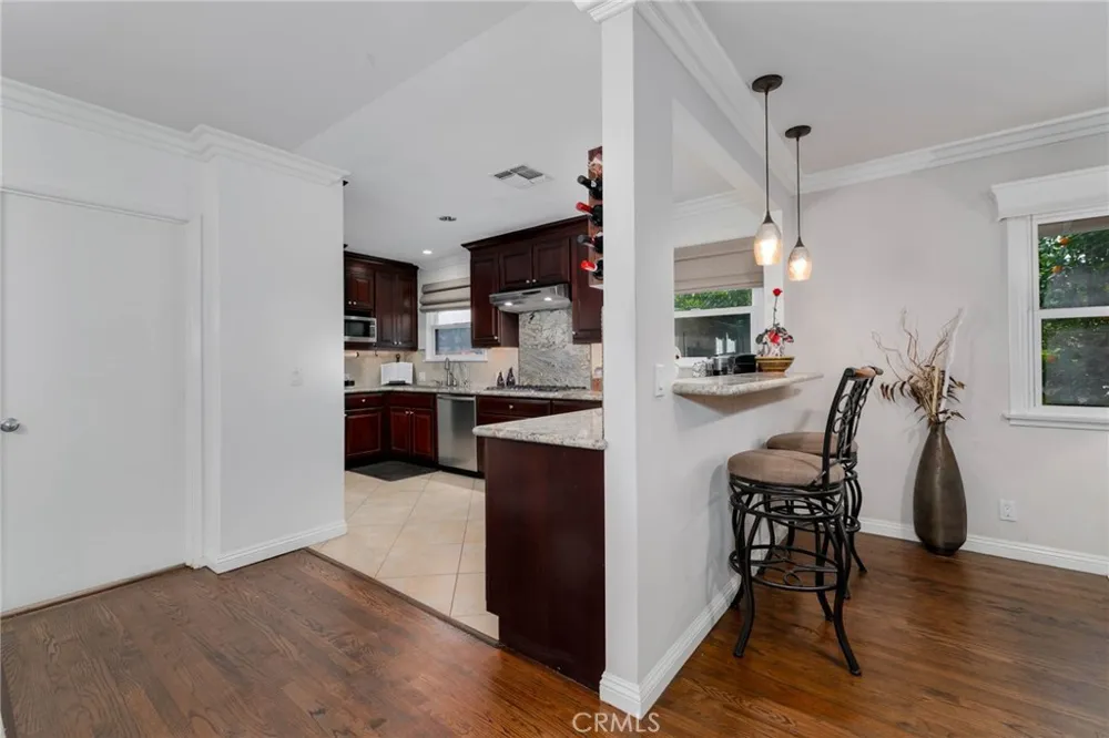 307 11th Azusa, CA 91702