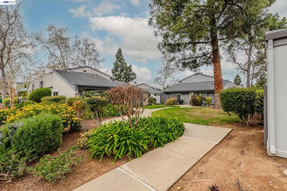 1355 Kenwal Rd #Apt A Concord, CA 94521