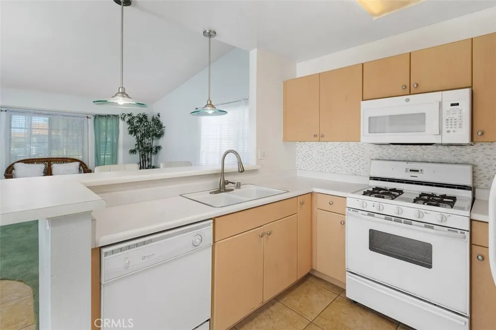 1080 Moon Shadow Court Hemet, CA 92545