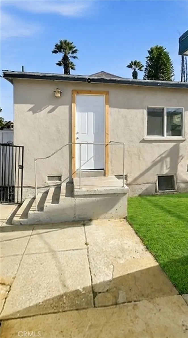 2944 6th Riverside, CA 92507