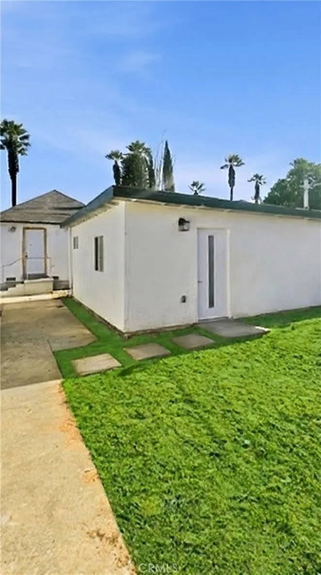 2944 6th Riverside, CA 92507