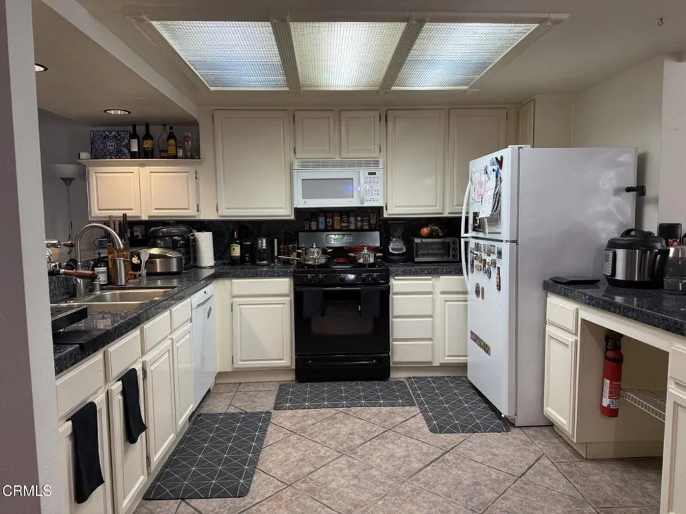 2579 Northstar Port Hueneme, CA 93041