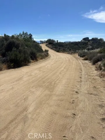 753 Rolling Hills Drive Aguanga, CA 92536