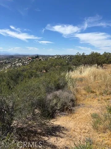753 Rolling Hills Drive Aguanga, CA 92536