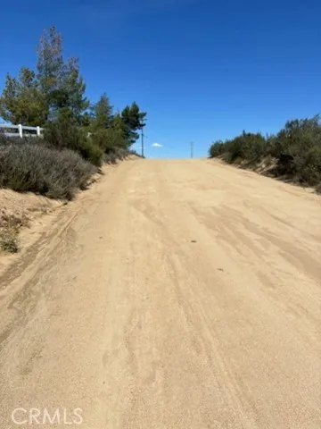 753 Rolling Hills Drive Aguanga, CA 92536