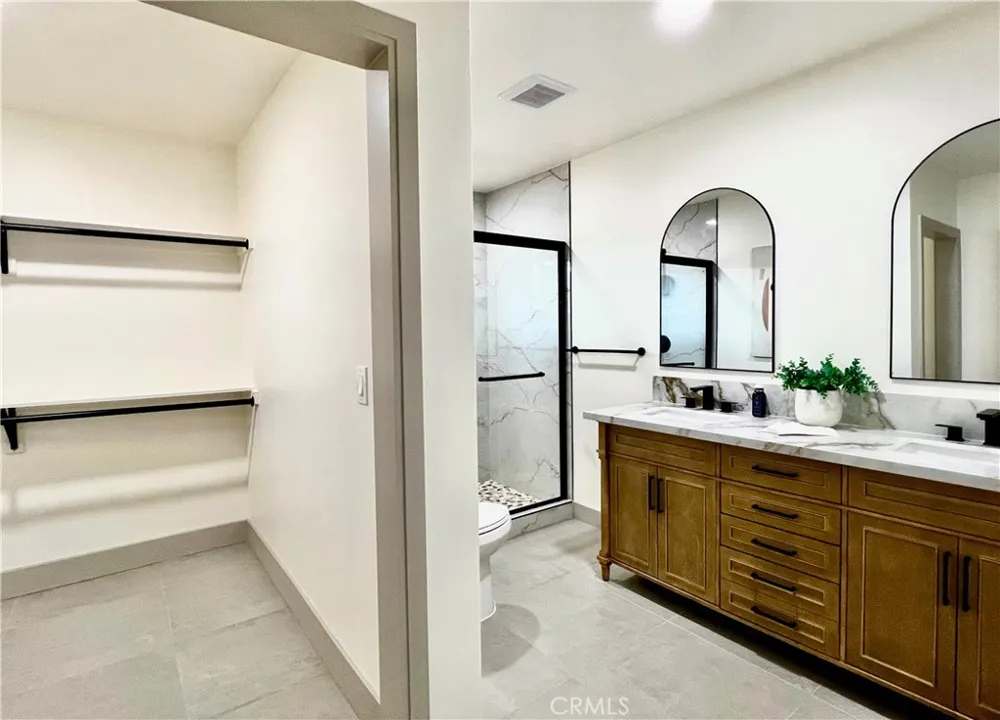 4113 Brock Avenue Lakewood, CA 90712