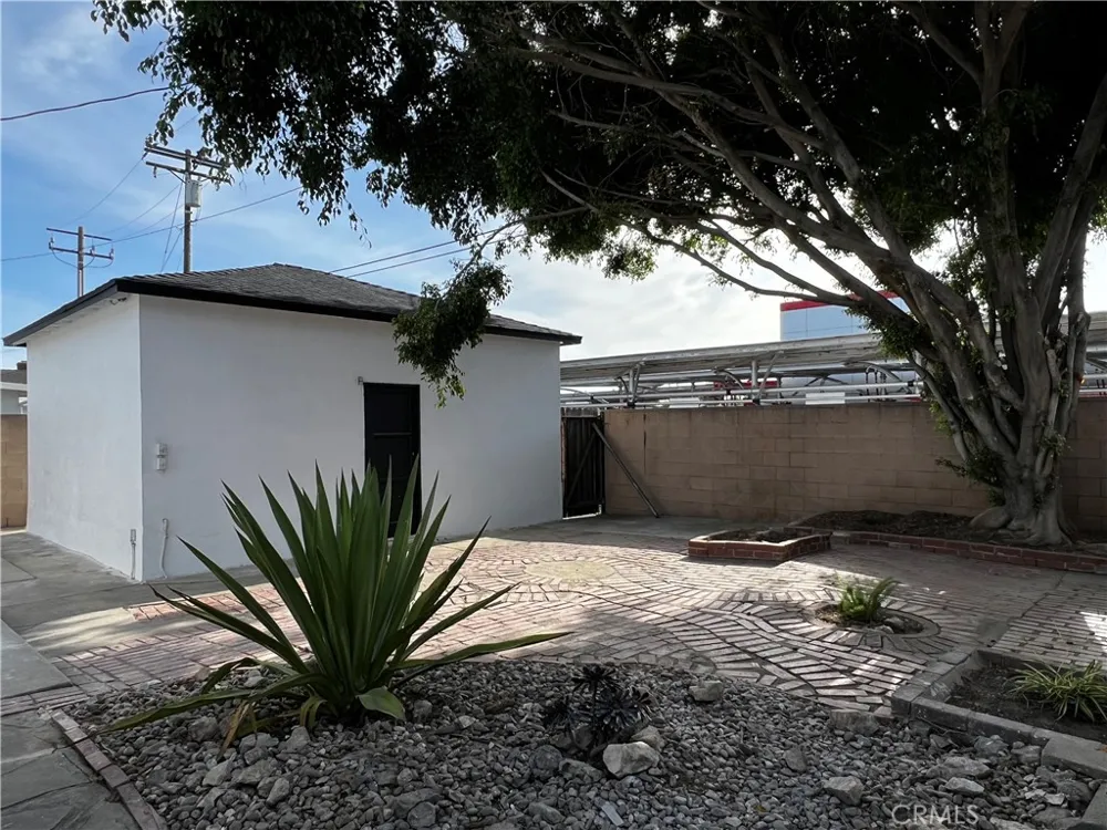 4113 Brock Avenue Lakewood, CA 90712