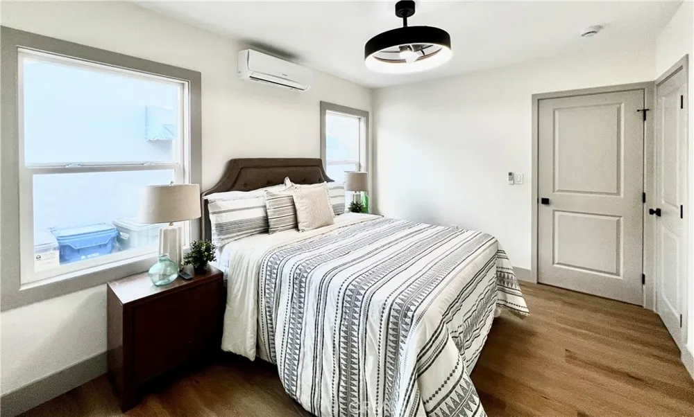 4113 Brock Avenue Lakewood, CA 90712