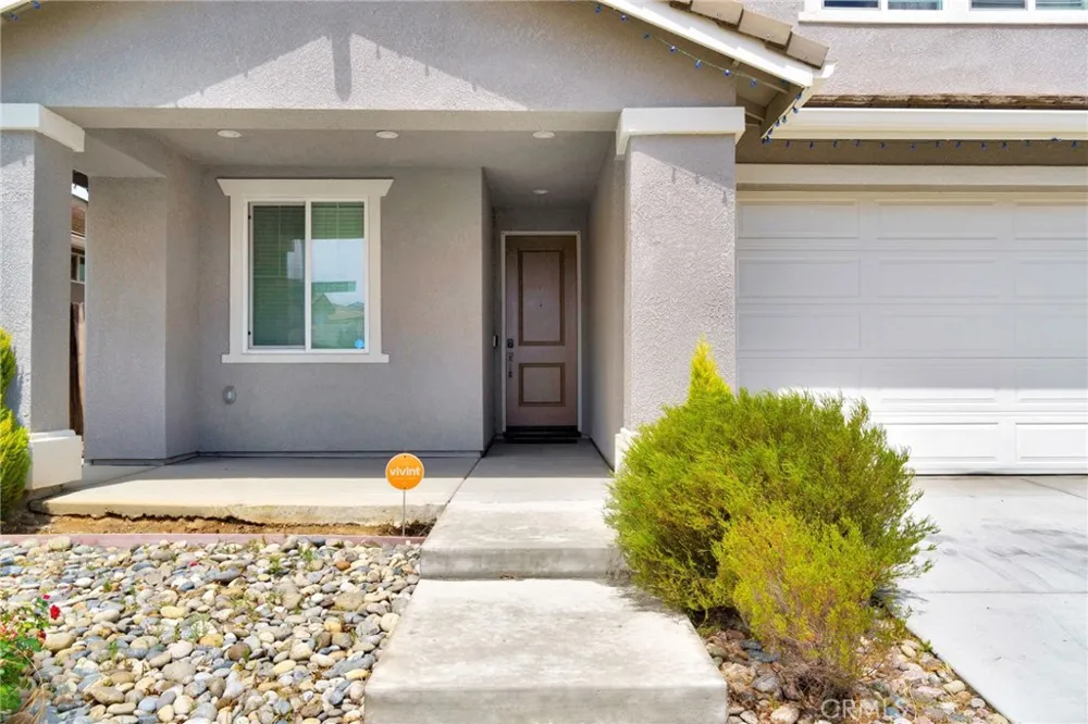6118 E Berkeley Fresno, CA 93727