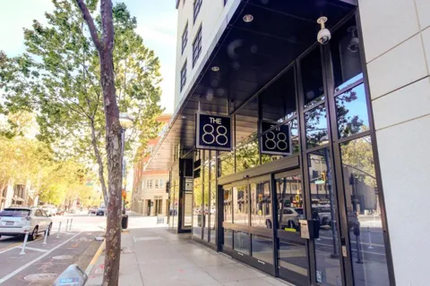88 E San Fernando Street #704