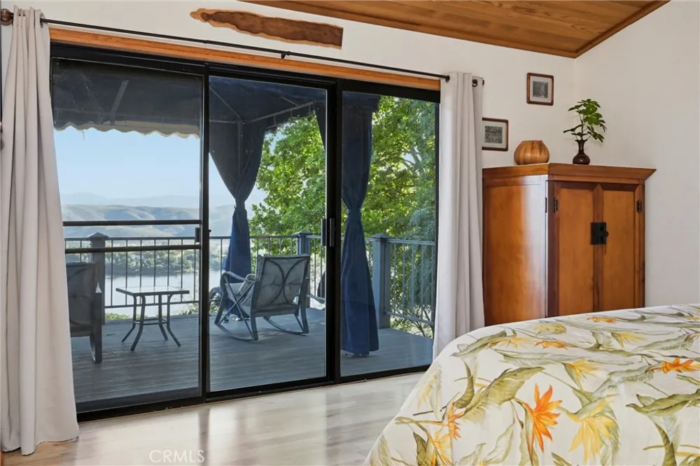 17372 Greenridge Hidden Valley Lake, CA 95467