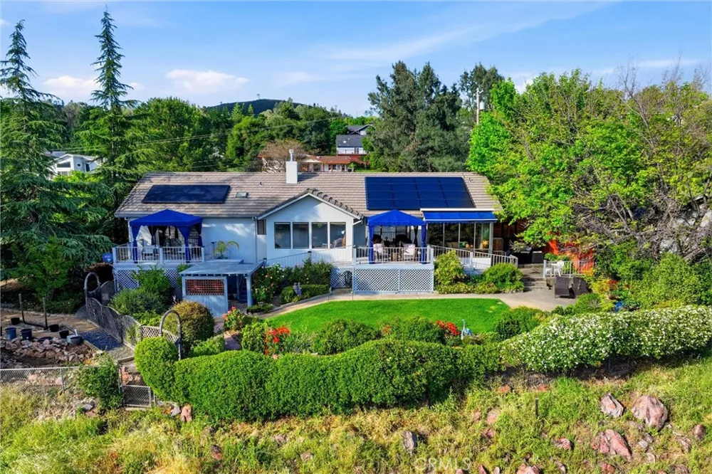 17372 Greenridge Hidden Valley Lake, CA 95467