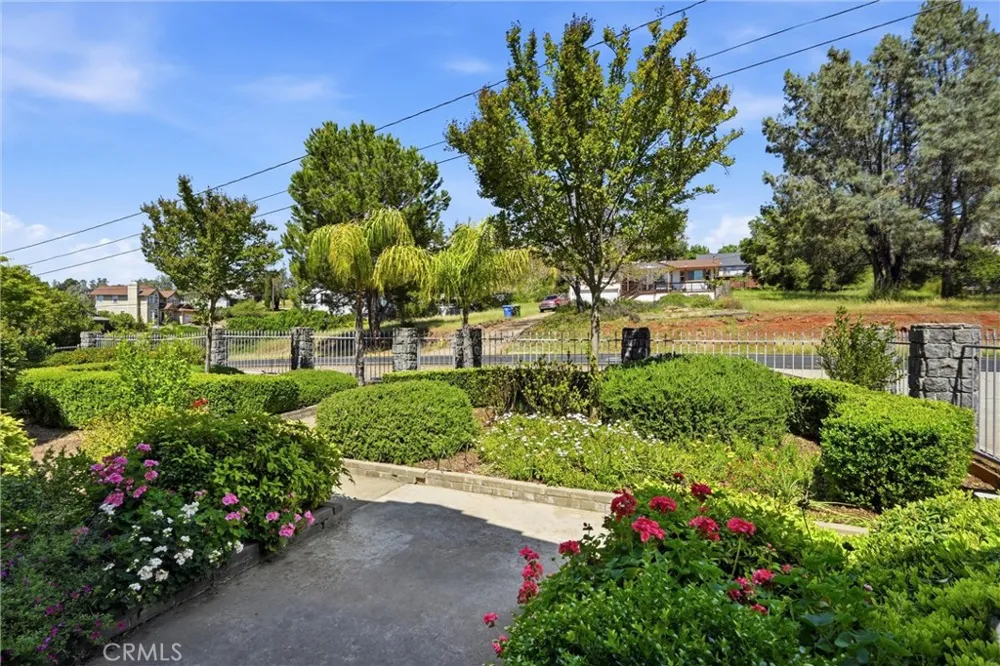17372 Greenridge Hidden Valley Lake, CA 95467