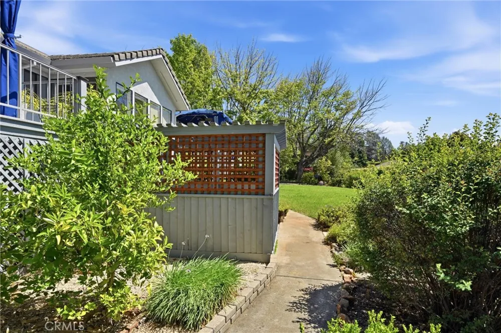 17372 Greenridge Hidden Valley Lake, CA 95467