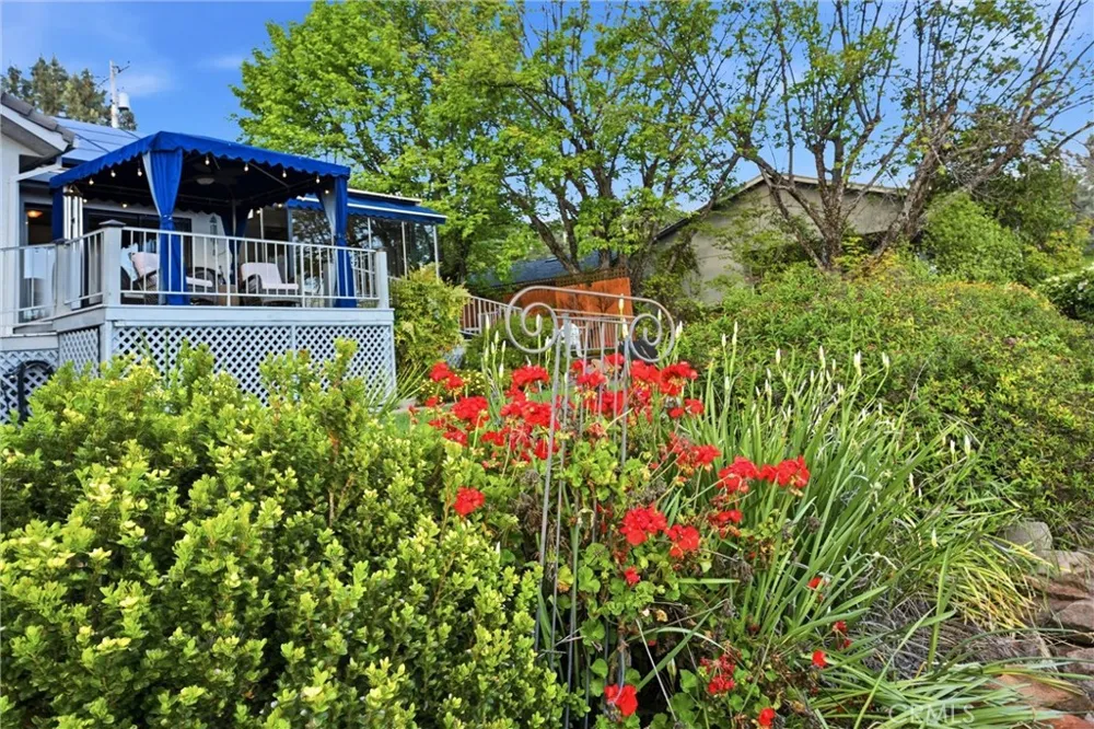 17372 Greenridge Hidden Valley Lake, CA 95467
