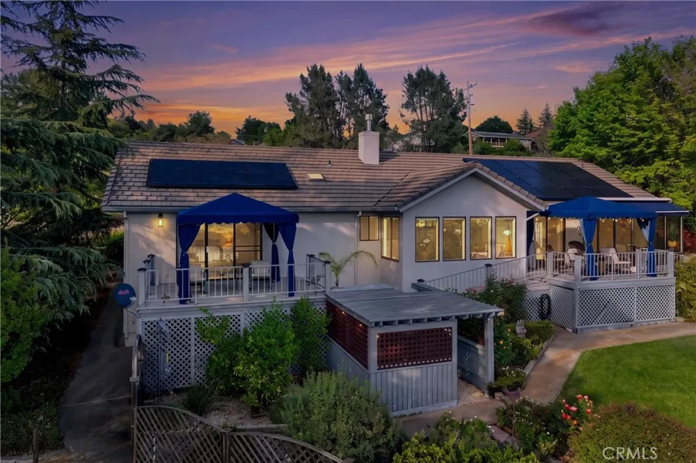 17372 Greenridge Hidden Valley Lake, CA 95467