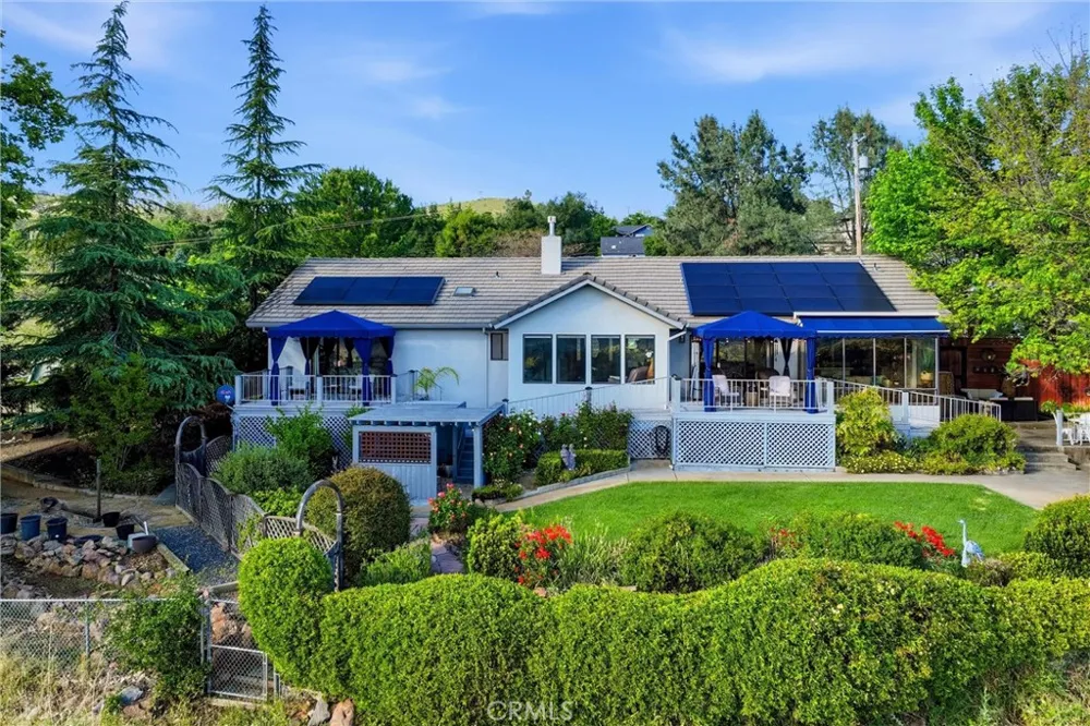 17372 Greenridge Hidden Valley Lake, CA 95467