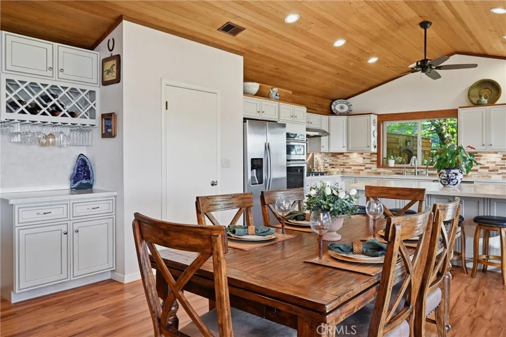 17372 Greenridge Hidden Valley Lake, CA 95467