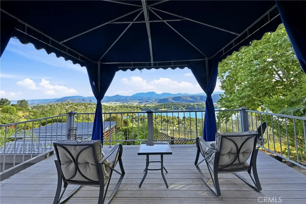 17372 Greenridge Hidden Valley Lake, CA 95467