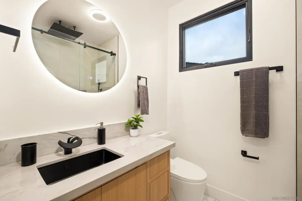 1531 Lieta St San Diego, CA 92110