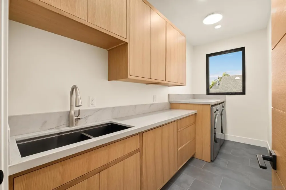 1531 Lieta St San Diego, CA 92110