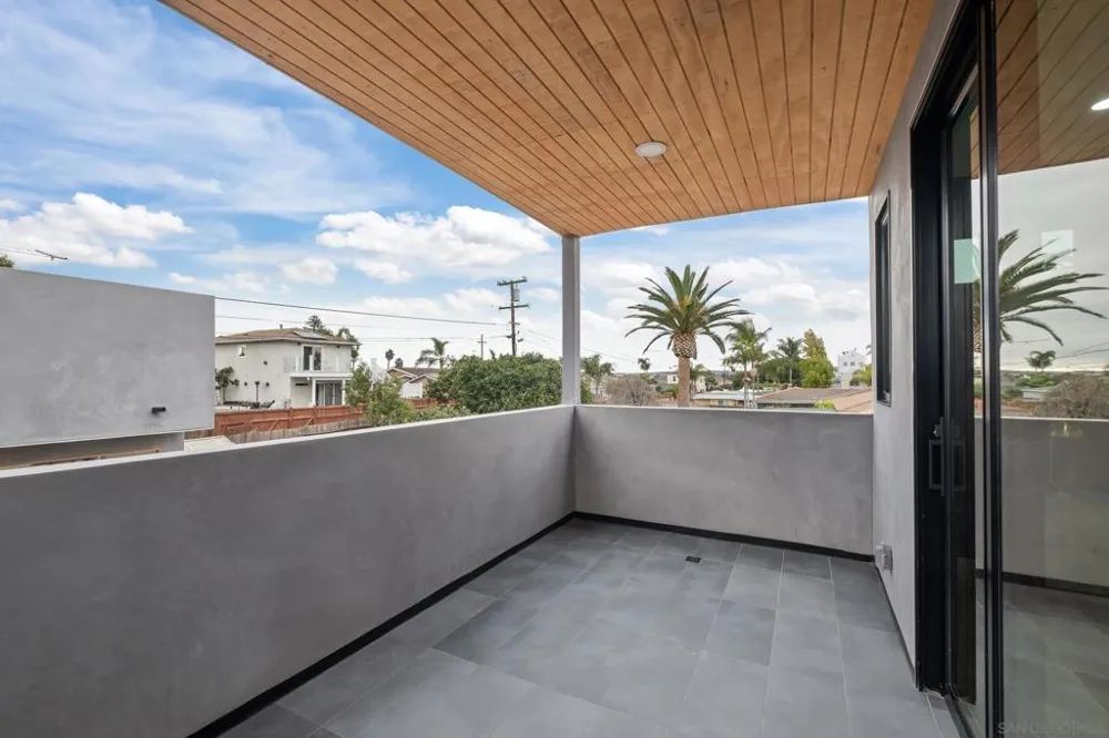 1531 Lieta St San Diego, CA 92110