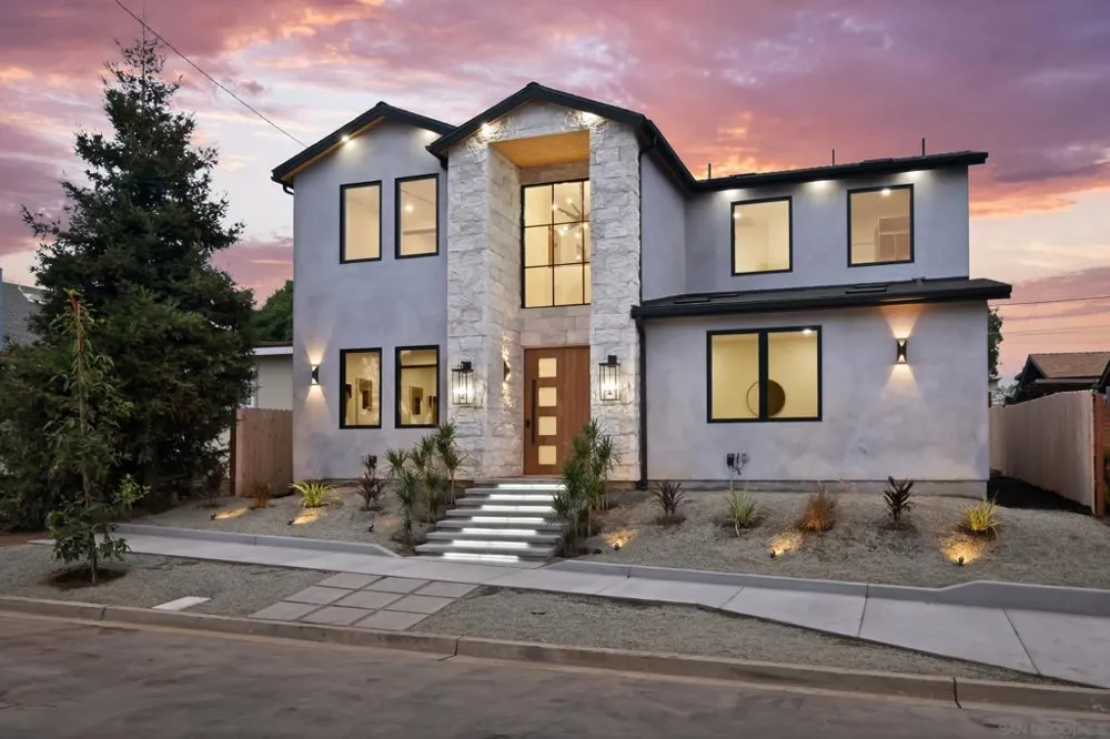 1531 Lieta St San Diego, CA 92110