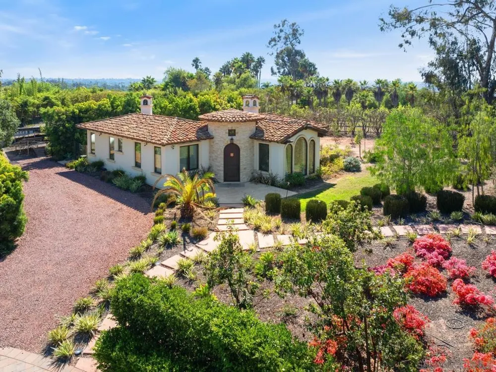 7029 Las Colinas Rancho Santa Fe, CA 92067